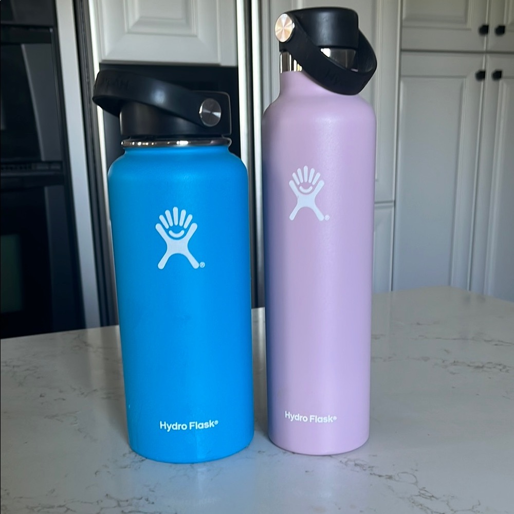 Hydro Flask Sky Blue and Lavender Bottles
